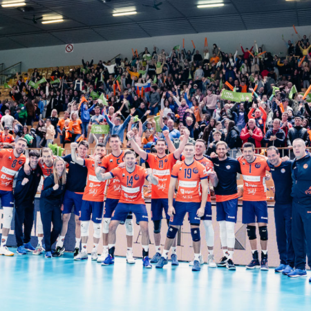 Ekipe odigrale prvi polfinale odbojke prvenstva Sloveniji.